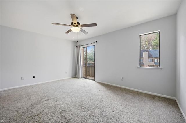 1122 N Green DR, Newport News, VA 23602