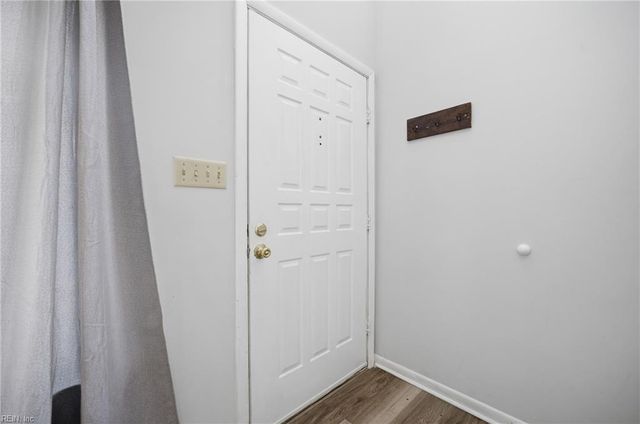 1122 N Green DR, Newport News, VA 23602