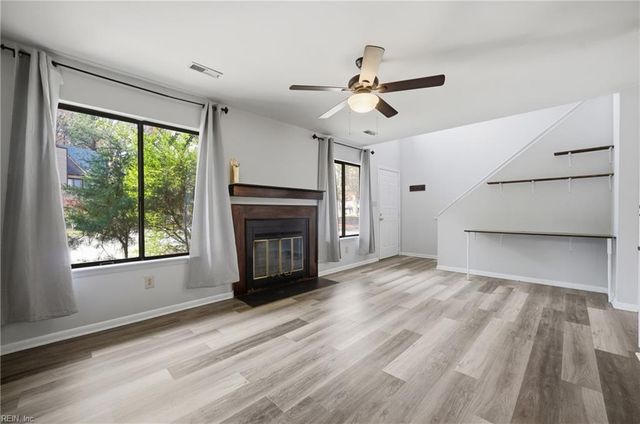 1122 N Green DR, Newport News, VA 23602