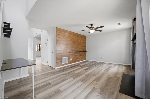 1122 N Green DR, Newport News, VA 23602