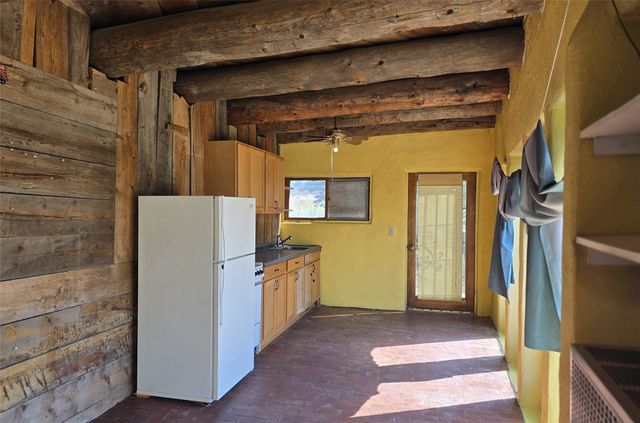 49 Camino Torcido, Santa Fe, NM 87507