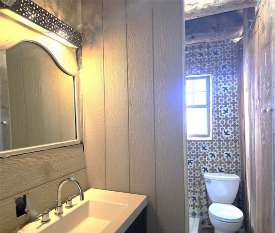 49 Camino Torcido, Santa Fe, NM 87507