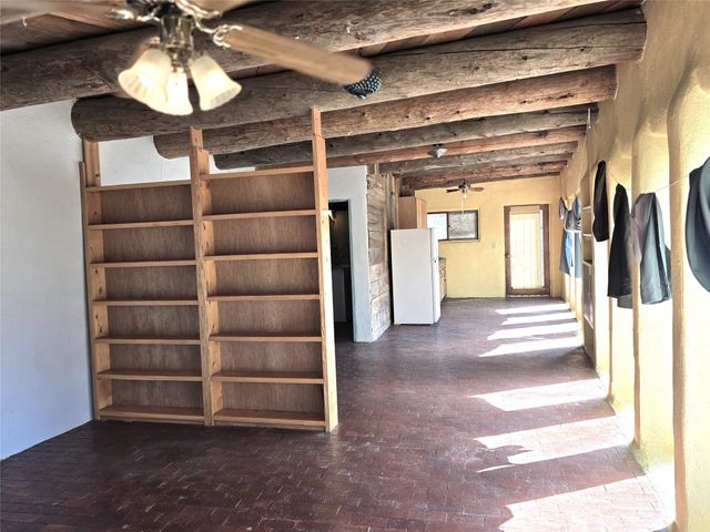 49 Camino Torcido, Santa Fe, NM 87507