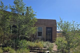 49 Camino Torcido, Santa Fe, NM 87507