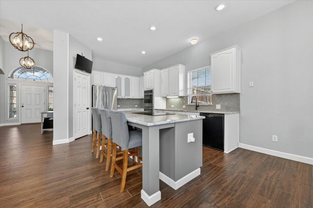 9708 Congressional Drive, Plano, TX 75025