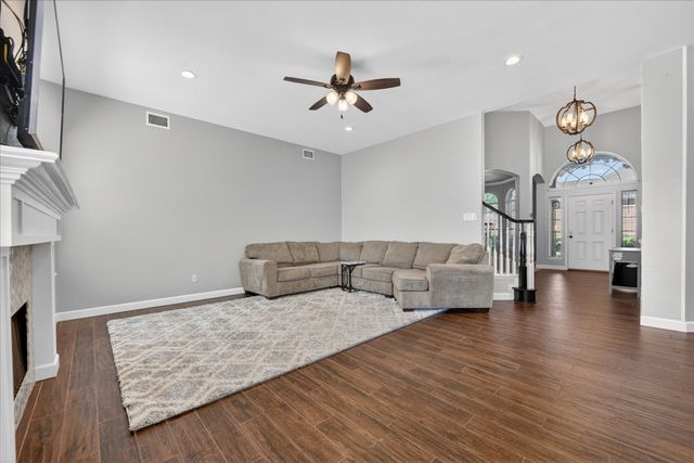 9708 Congressional Drive, Plano, TX 75025