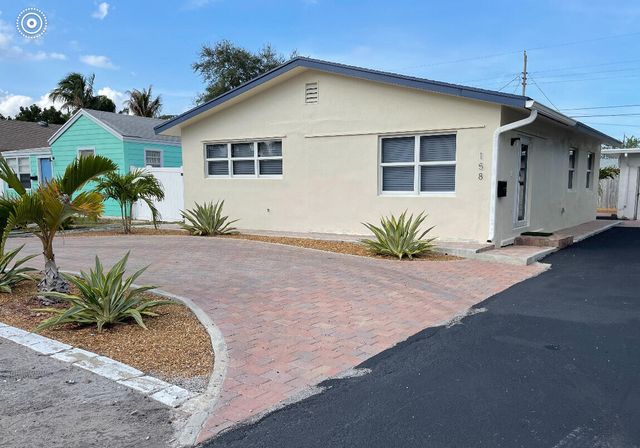 158 E 23rd Street, Riviera Beach, FL 33404