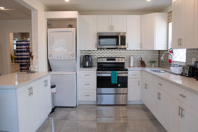 158 E 23rd Street, Riviera Beach, FL 33404