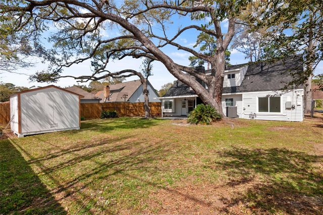 10031 Briarwild Lane, Houston, TX 77080