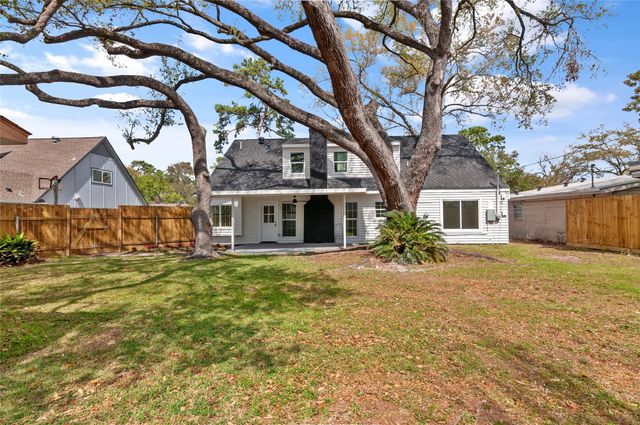 10031 Briarwild Lane, Houston, TX 77080