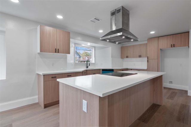 10031 Briarwild Lane, Houston, TX 77080