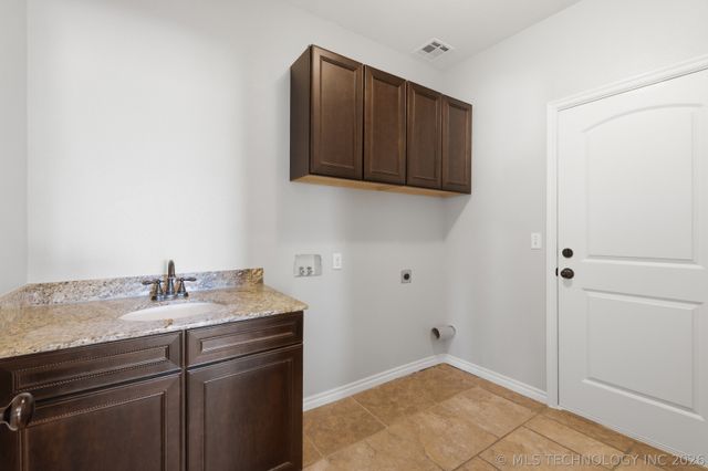 2365 S 361st West Avenue, Mannford, OK 74044