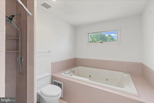 3740 HALSEY CT, Vineland, NJ 08361