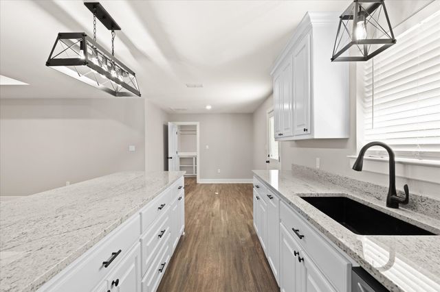 1725 DEANNA, Diana, TX 75640