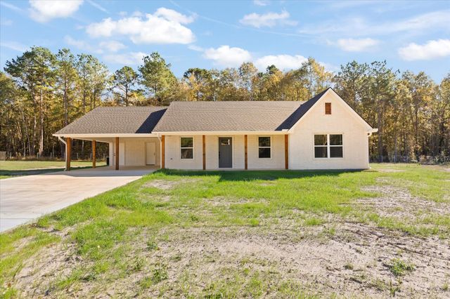 1725 DEANNA, Diana, TX 75640