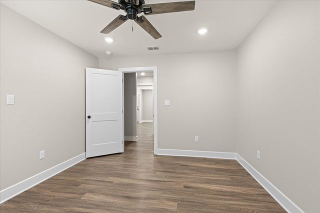 1725 DEANNA, Diana, TX 75640
