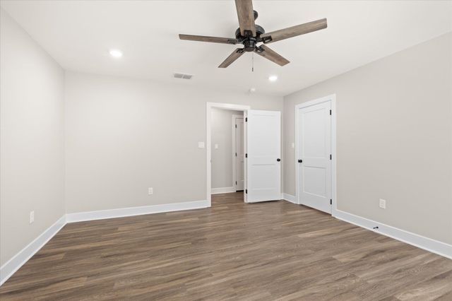 1725 DEANNA, Diana, TX 75640