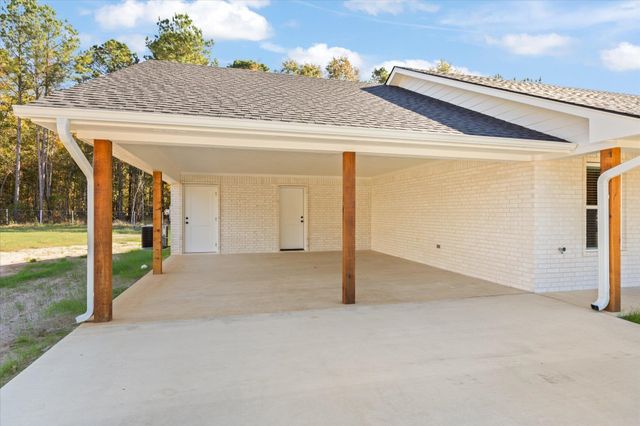 1725 DEANNA, Diana, TX 75640