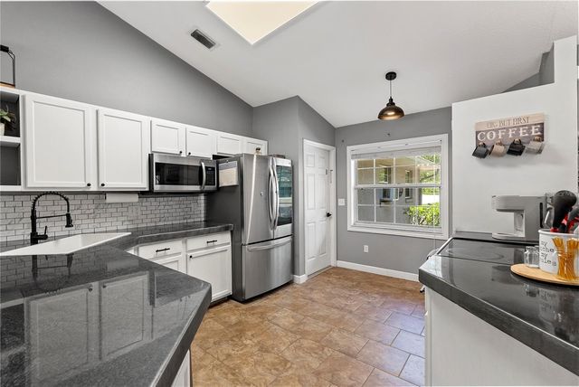 39600 GREENBRIER STREET, Eustis, FL 32736