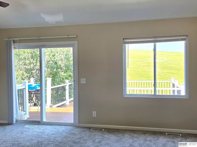 8826 Quest Street, Omaha, NE 68122