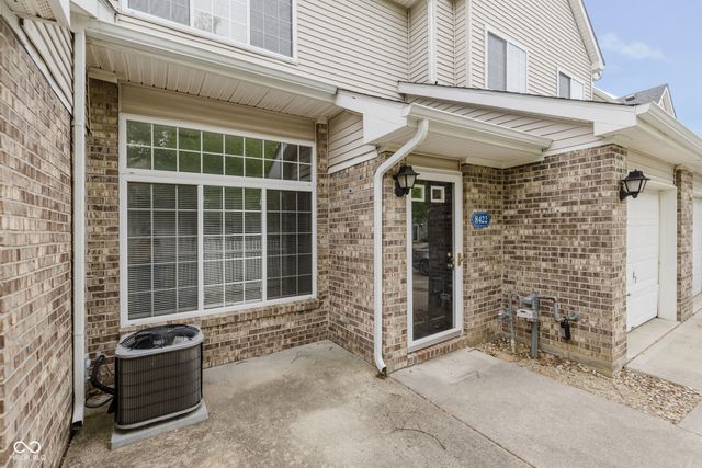 8422 Enclave Boulevard, Fishers, IN 46038