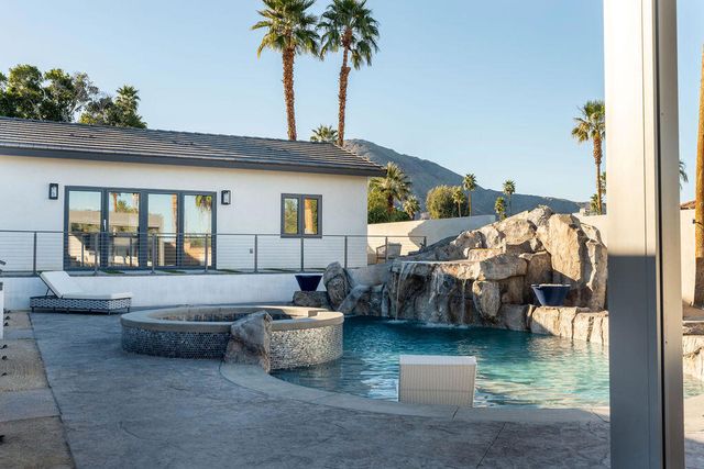 72970 Deer Grass Drive, Palm Desert, CA 92260