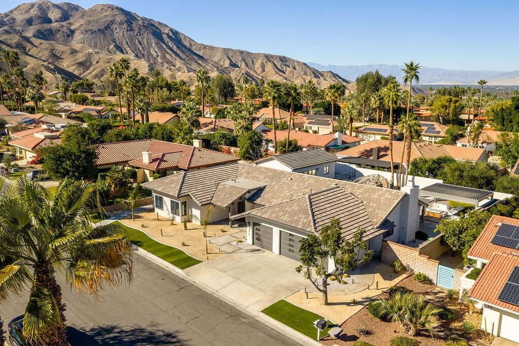 Image 77 of property listing at 72970 Deer Grass Drive, Palm Desert, CA 92260