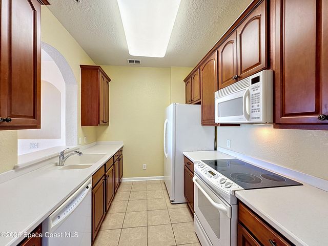 1626 Peregrine Circle 408, Rockledge, FL 32955