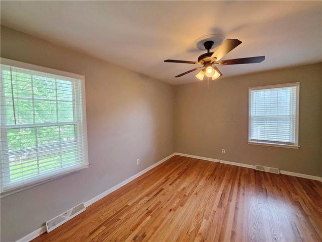 10120 W 66th Terrace, Shawnee, KS 66203