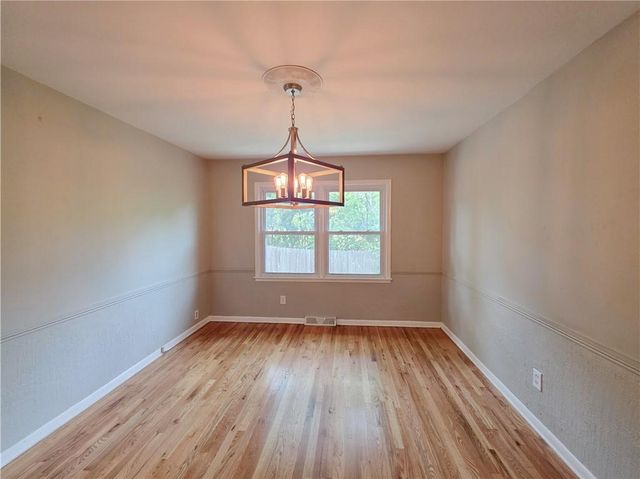 10120 W 66th Terrace, Shawnee, KS 66203