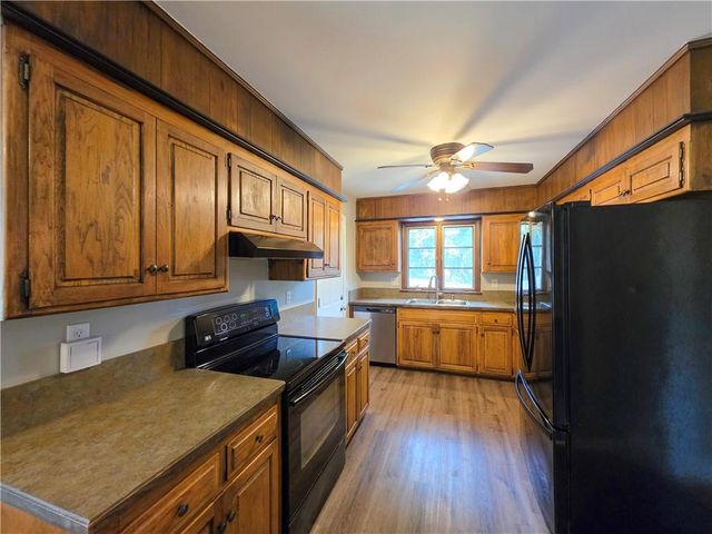 10120 W 66th Terrace, Shawnee, KS 66203