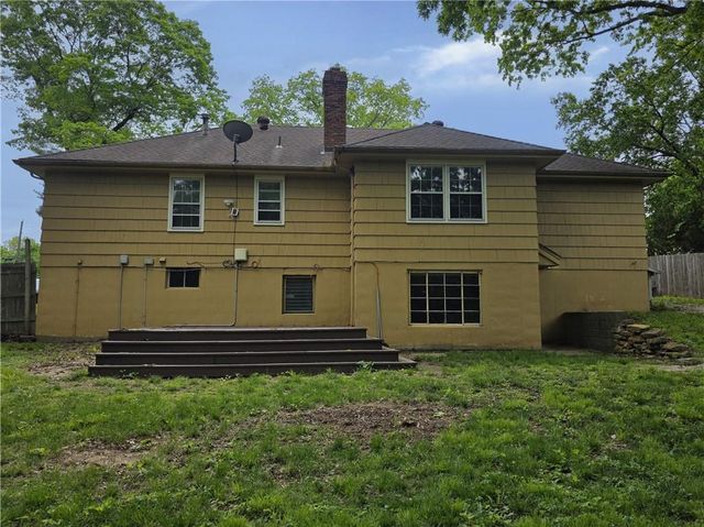 10120 W 66th Terrace, Shawnee, KS 66203