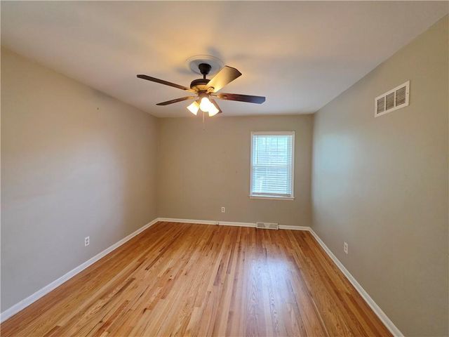 10120 W 66th Terrace, Shawnee, KS 66203