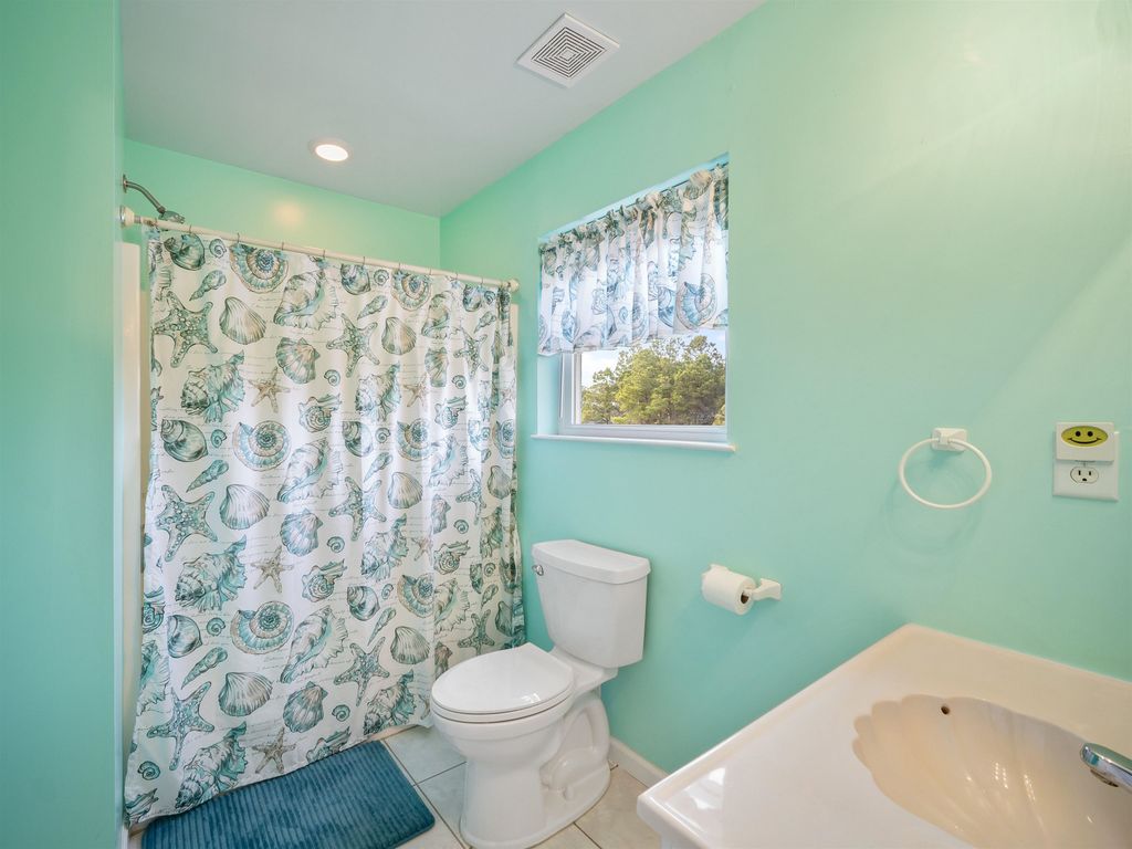 Image 33 of property listing at 527 Swan Road Lot 40, Corolla, NC 27927
