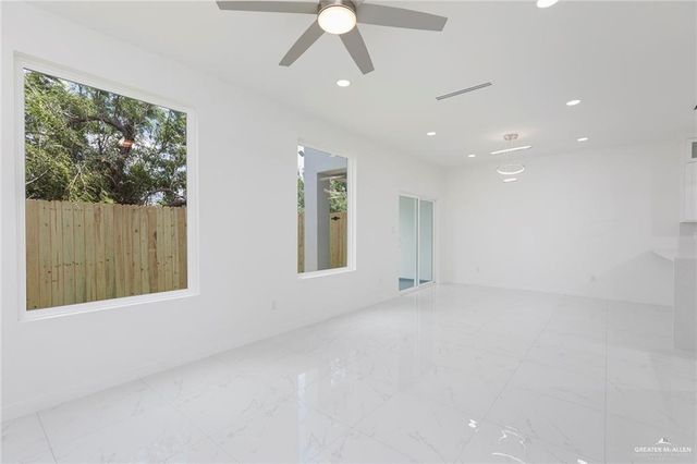 1910 Sunset Drive, Mission, TX 78572