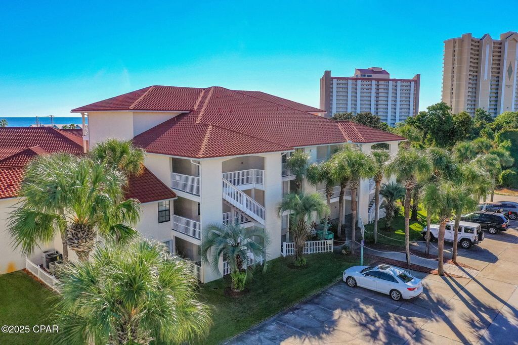 Image 2 of property listing at 17462 Front Beach 54205, Panama City Beach, FL 32413