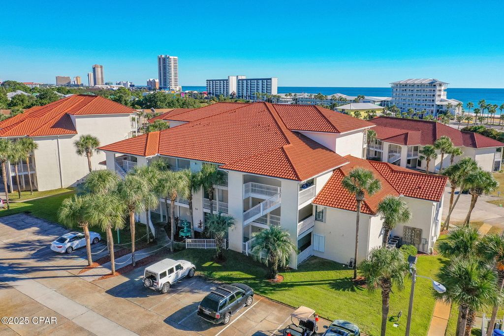 Image 4 of property listing at 17462 Front Beach 54205, Panama City Beach, FL 32413