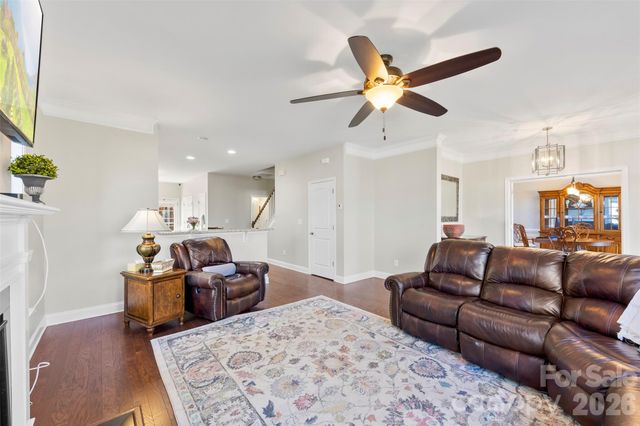 2720 Lakefront Drive, Belmont, NC 28012