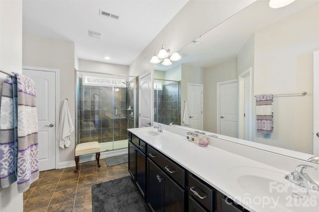 2720 Lakefront Drive, Belmont, NC 28012