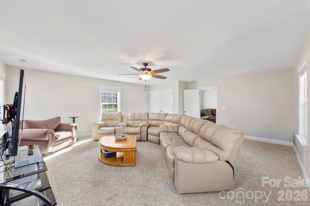 2720 Lakefront Drive, Belmont, NC 28012