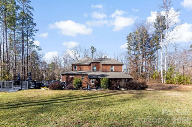 2720 Lakefront Drive, Belmont, NC 28012