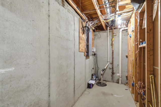 5585 Ketch Street, Lewis Center, OH 43035