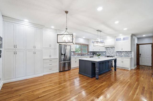 5585 Ketch Street, Lewis Center, OH 43035