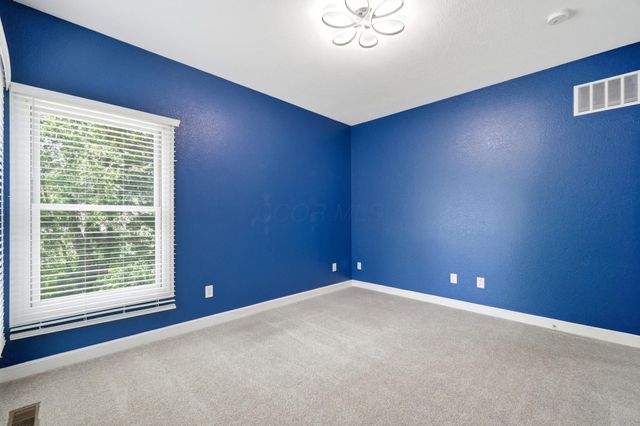 5585 Ketch Street, Lewis Center, OH 43035