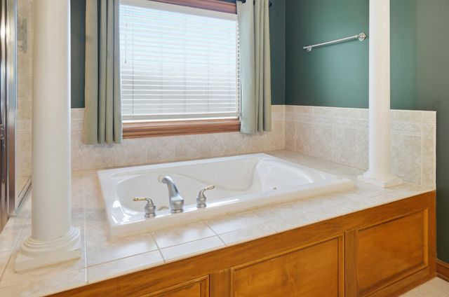 5585 Ketch Street, Lewis Center, OH 43035