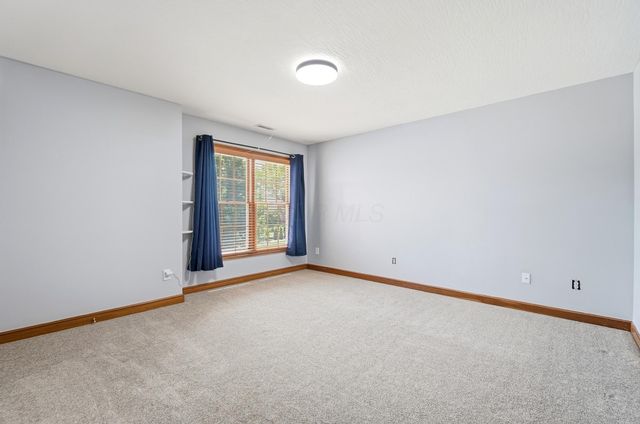 5585 Ketch Street, Lewis Center, OH 43035