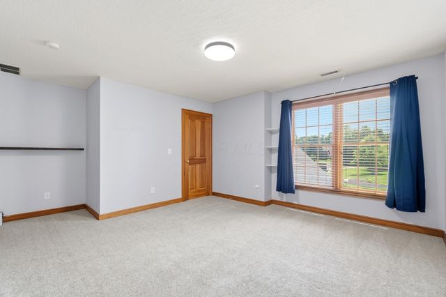 5585 Ketch Street, Lewis Center, OH 43035