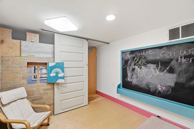 5585 Ketch Street, Lewis Center, OH 43035