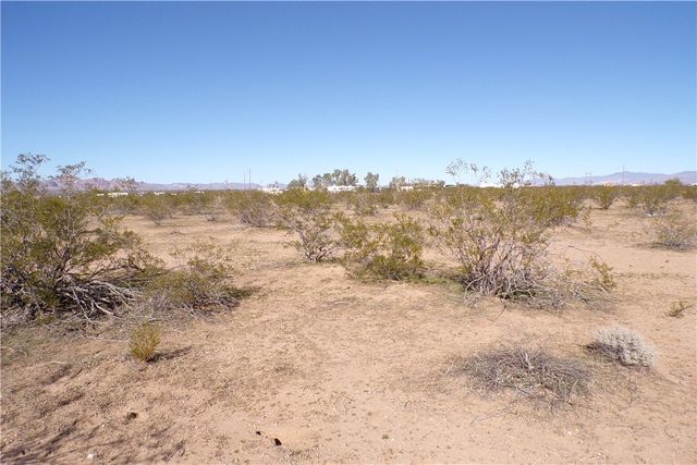 Lot 1241 W Copper Street, Golden Valley, AZ 86413