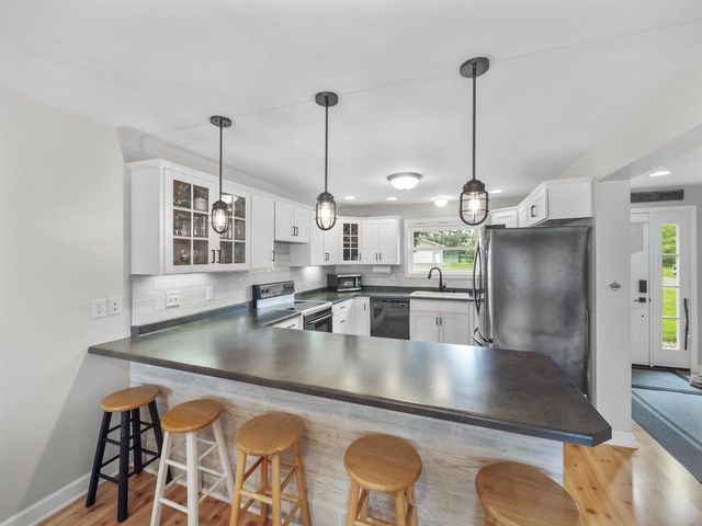 E1396 GRANDVIEW ROAD, Waupaca, WI 54981